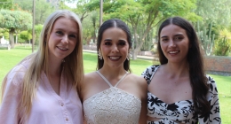 26 VICTORIA, ROSY Y ALE