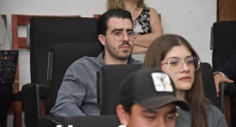 Marketing-&-Data-Strategy--UP_7558