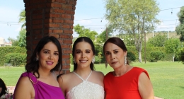 17 BETY, ROSY Y ROSA MARTHA