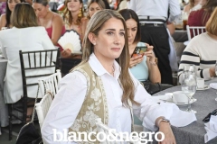BYN_8166
